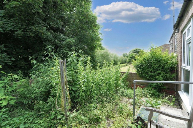 24 Grierson Close, Calne, Wiltshire, SN11 8JJ 3