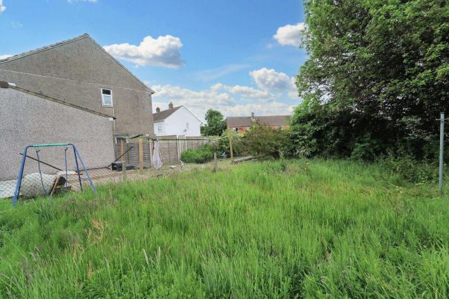 6 Barrow Green, Chippenham, Wiltshire, SN15 1BE 1