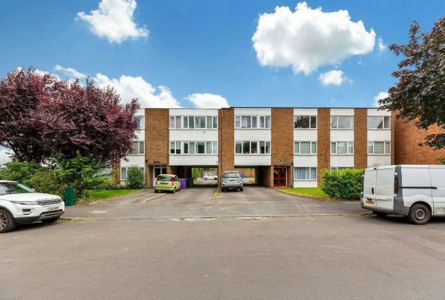 Rushmore Court, Osborne Road,  Farnborough GU14 6AP 5
