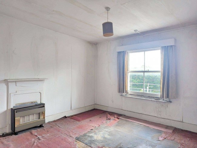 Flat A, 157 Holland Park Avenue, London W11 4UX 9