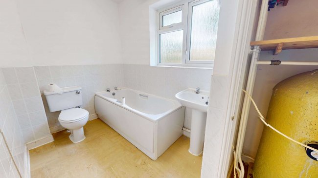 65 Springfield Place, New Malden KT3 3LP 1