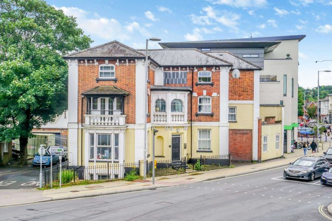 City House, 16 City Road, Winchester, Hampshire SO23 8SD 6