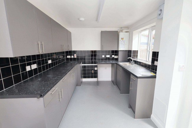 68 Ostell Crescent, Enfield, EN3 6FY 4