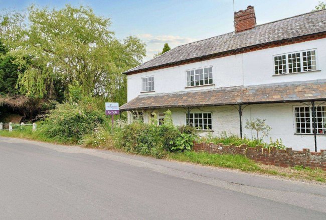 2 Cottage By The Mill, West Ashling, West Sussex PO18 8DT & Land by Cottage By The Mill together with rear garages 7