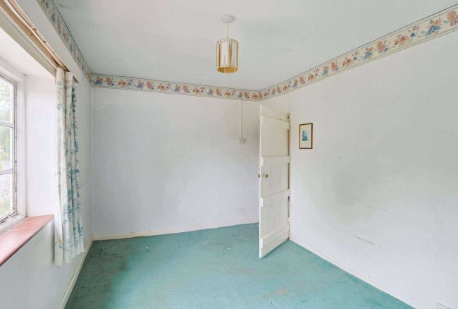 2 Cottage By The Mill, West Ashling, West Sussex PO18 8DT & Land by Cottage By The Mill together with rear garages 7