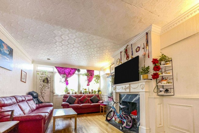 Flat 27 Orion House, Coventry Road, Spitalfields, London, E1 5RX 2