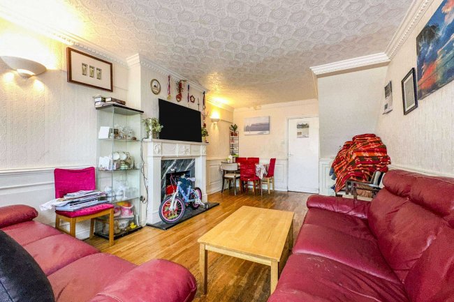 Flat 27 Orion House, Coventry Road, Spitalfields, London, E1 5RX 2