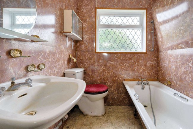 191 Broad Walk, Blackheath, London, SE3 8NG 5