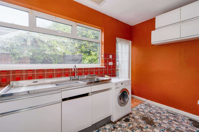 191 Broad Walk, Blackheath, London, SE3 8NG 5