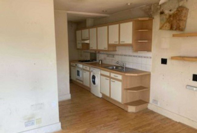 Flat 3, 27 Croydon Road, Reigate, RH2 0LY 7