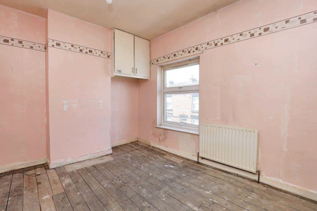 1 Gladstone Street, West Park, St Helens, Merseyside WA10 4NT 6