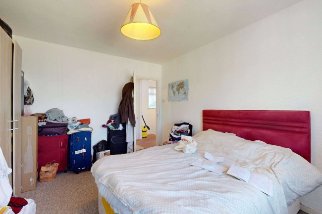 2 & 2a, Park Parade, South Road, Haywards Heath, West Sussex RH16 4LX 1