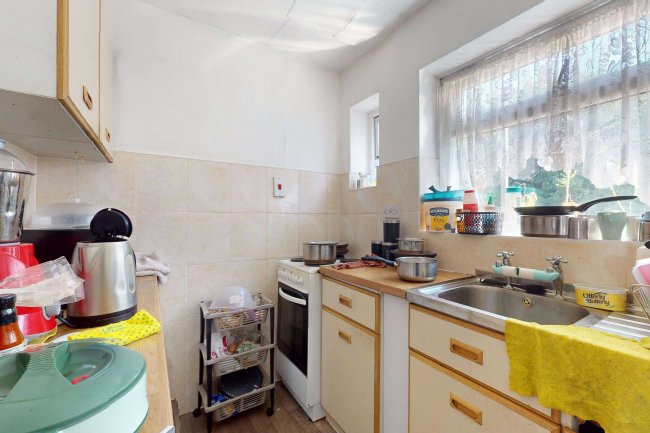 2 & 2a, Park Parade, South Road, Haywards Heath, West Sussex RH16 4LX 1