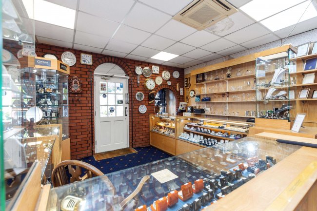 2 & 2a, Park Parade, South Road, Haywards Heath, West Sussex RH16 4LX 1