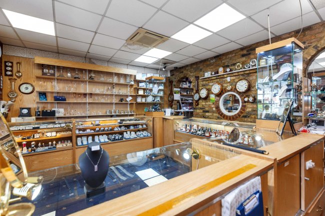 2 & 2a, Park Parade, South Road, Haywards Heath, West Sussex RH16 4LX 1