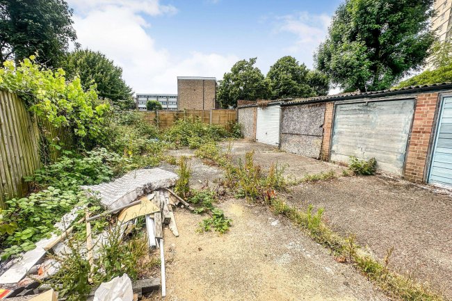 Land and Garages at Ripley Road, Enfield, EN2 0NX 9