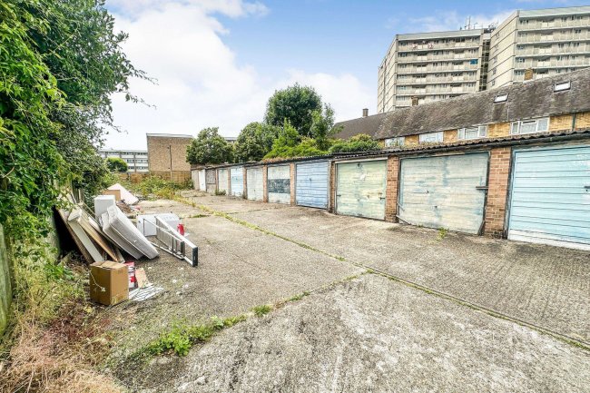 Land and Garages at Ripley Road, Enfield, EN2 0NX 9