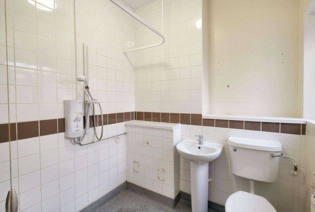 3 Prestbury Road, Forest Gate, London, E7 8NQ 3