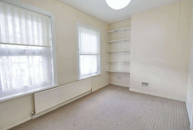 3 Prestbury Road, Forest Gate, London, E7 8NQ 3