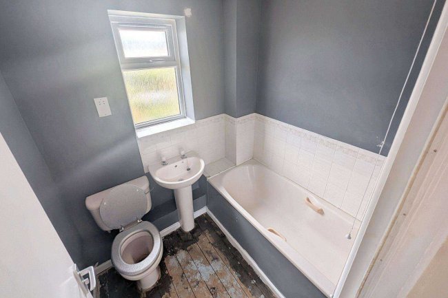 58 Peterhouse Crescent, March, Cambridgeshire, PE15 8QT 1