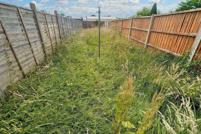 58 Peterhouse Crescent, March, Cambridgeshire, PE15 8QT 1