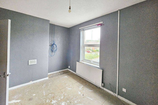 6 Derham Street, Blackburn, Lancashire BB2 3SZ 2