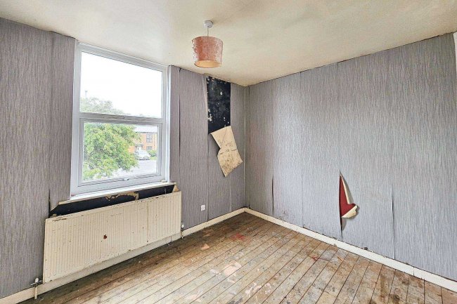 14 Derham Street, Blackburn, Lancashire BB2 3SZ 1