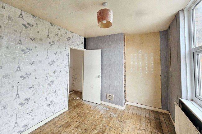 14 Derham Street, Blackburn, Lancashire BB2 3SZ 1