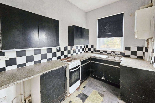 14 Derham Street, Blackburn, Lancashire BB2 3SZ 1