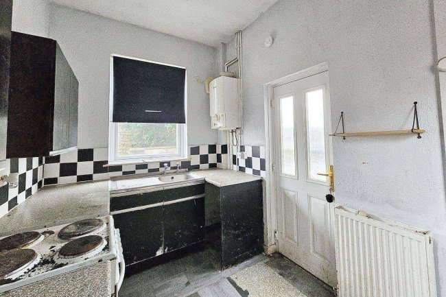 14 Derham Street, Blackburn, Lancashire BB2 3SZ 1