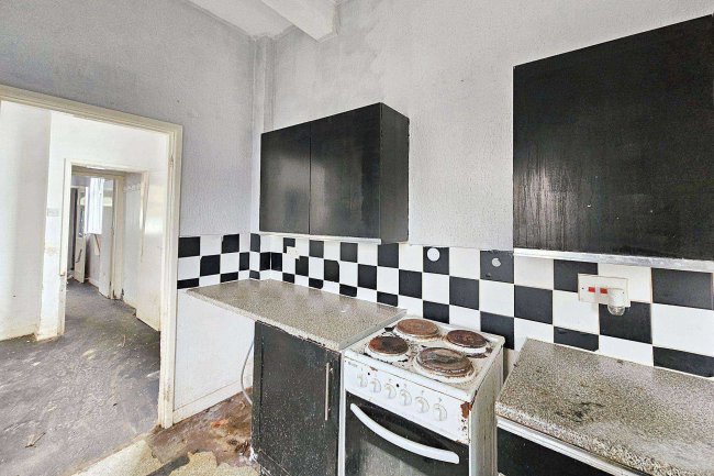 14 Derham Street, Blackburn, Lancashire BB2 3SZ 1