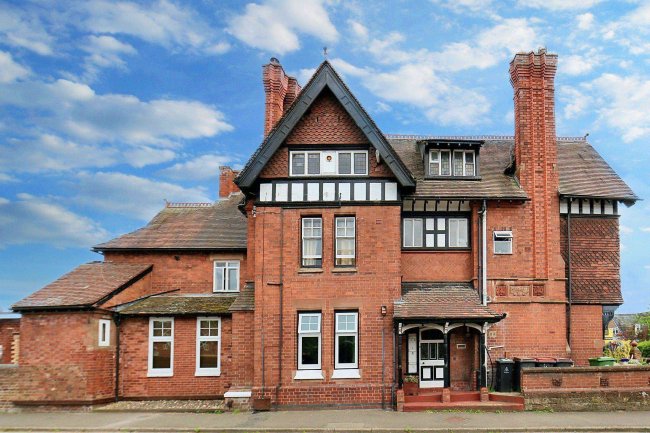 5 St Marys, Granville Avenue, Newport, TF10 7DX 8