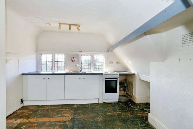 5 St Marys, Granville Avenue, Newport, TF10 7DX 8