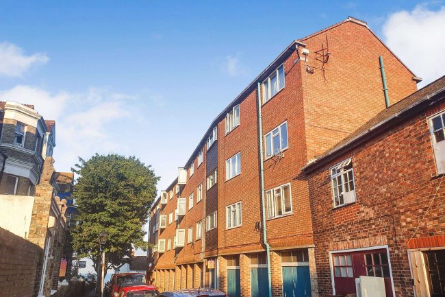 Bayle Court, The Parade, Folkestone, Kent, CT20 1SN 6