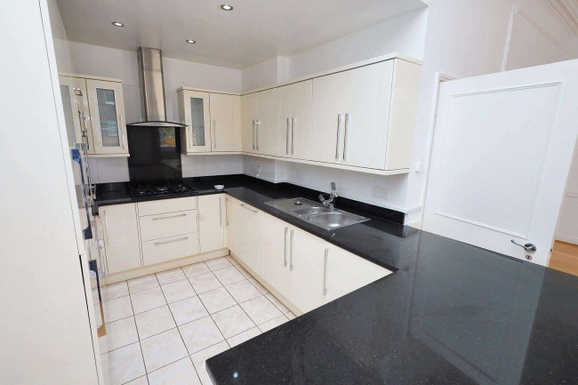 Flat D, 91 Blandford Street, Marylebone, London W1U 8AF 9