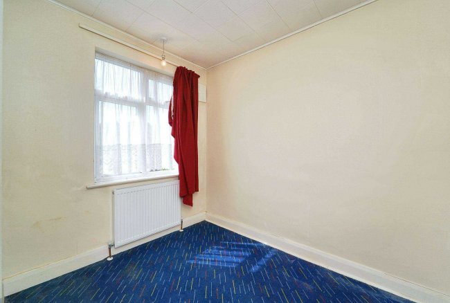 145 Fernside Avenue, Feltham, TW13 7BH 10