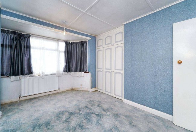 145 Fernside Avenue, Feltham, TW13 7BH 10