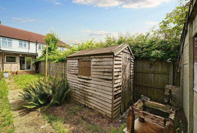 145 Fernside Avenue, Feltham, TW13 7BH 10