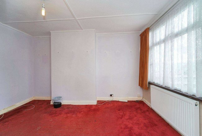 145 Fernside Avenue, Feltham, TW13 7BH 10