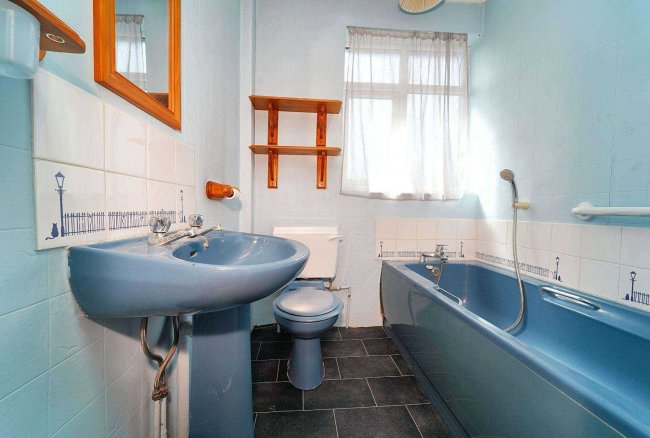 145 Fernside Avenue, Feltham, TW13 7BH 10