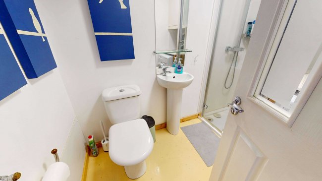 Salisbury Club Apartments, 13 Aylmer Road, Leytonstone, London, E11 3AD 2