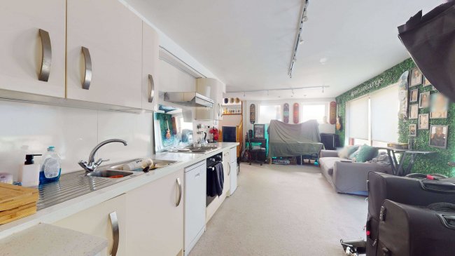 Salisbury Club Apartments, 13 Aylmer Road, Leytonstone, London, E11 3AD 2