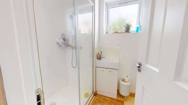 Salisbury Club Apartments, 13 Aylmer Road, Leytonstone, London, E11 3AD 2