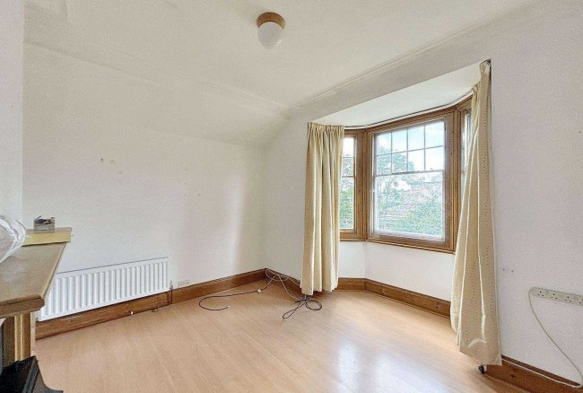 Flat 2, 39 St Pauls Avenue, Willesden, London NW2 5SS 3