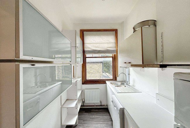 Flat 2, 39 St Pauls Avenue, Willesden, London NW2 5SS 3