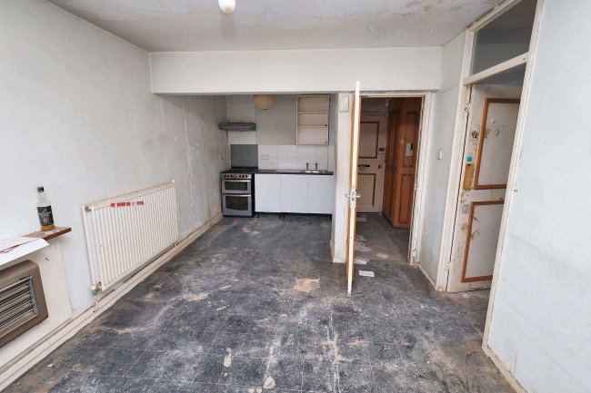 Flat 8 Glasgow House, Maida Vale, London, W9 1QY 2