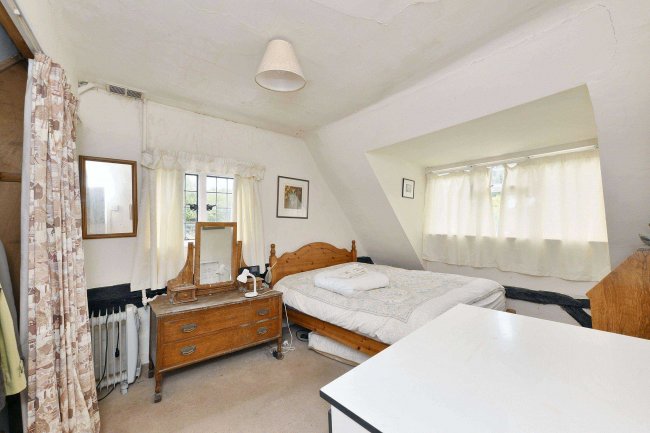 Mimms Cottage, 14 Wormley West End, Broxbourne, Hertfordshire, EN10 7QN 7