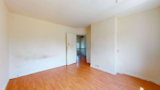 122 North Circular Road, Neasden, London, NW10 0QR 7