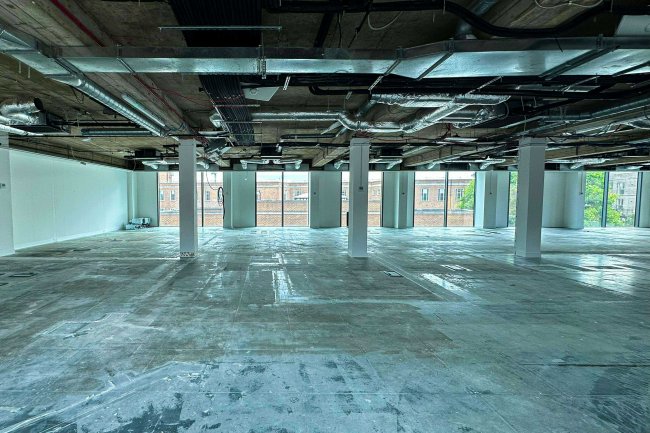 Chatsworth House, 29 Broadway, Maidenhead, Berkshire, SL6 1LY 2