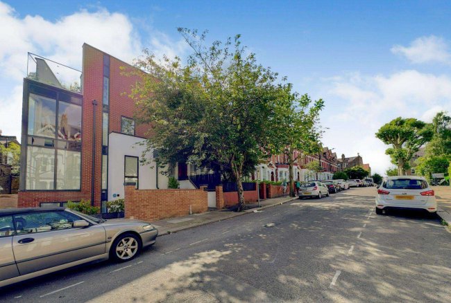 Freehold ground rents,
Flats 1,2 and 3 
Lorraine Lodge, 
1A Streatley Road, London NW6 7LJ 3